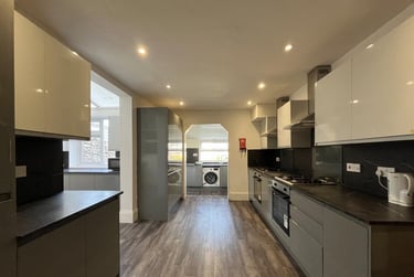 9 bed house, St. Lawrence Road, North Hill, Plymouth, PL46HN - Image 5